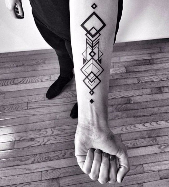 105 Geometric Tattoos That Are So Accurate They Should Teach Math