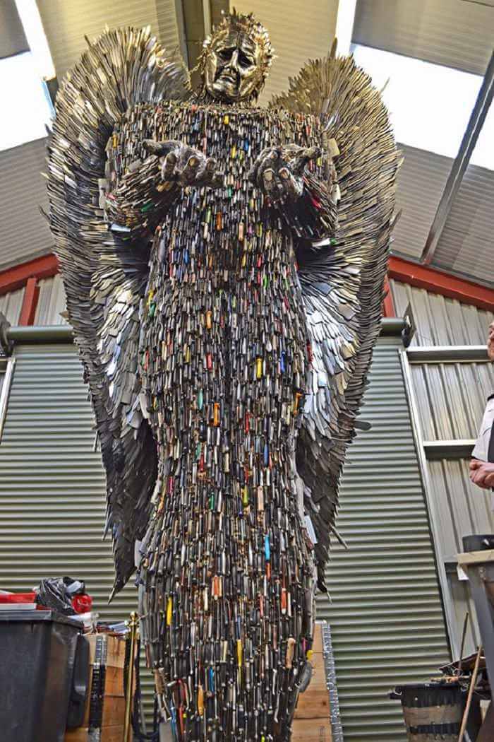 100,000 weapons knife angel sculpture 2 (1)