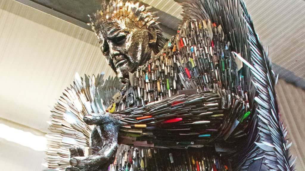 Alfie Bradley Created a Sculpture Made From 100,000 Knives ...