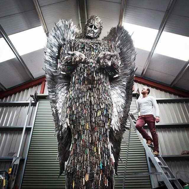 100,000 weapons knife angel sculpture 6 (1)