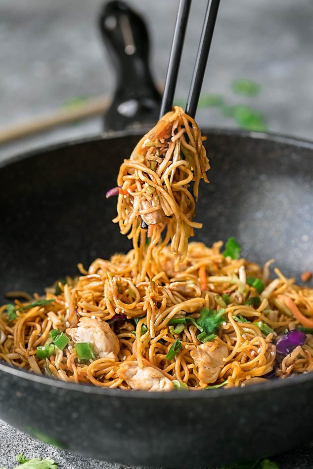 Chicken Chow Mein - one pot dinners