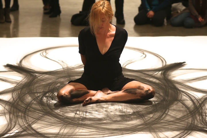 Artist Heather Hansen Dancing And Physical Gestures With a Charcoal In Her Hands Creates The Most Mesmerizing Art Pieces We Ever Saw