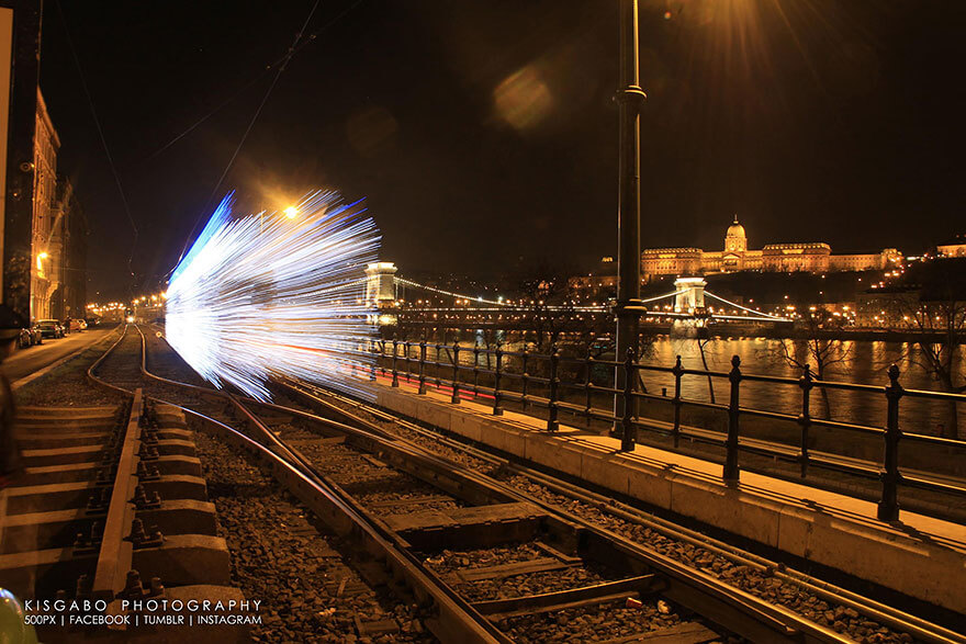 long exposure shots budapest trains 5 (1)