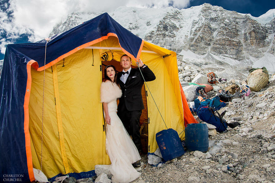 couple wedding photos on mount everest 13 (1)