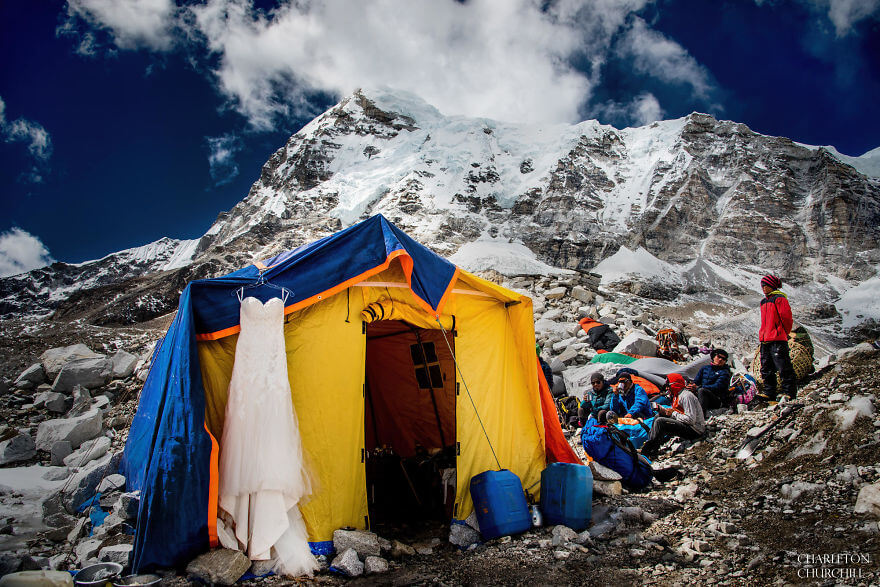 couple gets married on mount everest 16 (1)