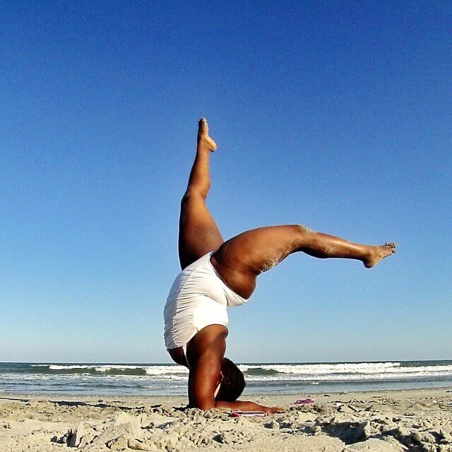 Plus Size Yoga Instructor Jessamyn Stanley Showing The World That Body Weight Is Nothing More 3116