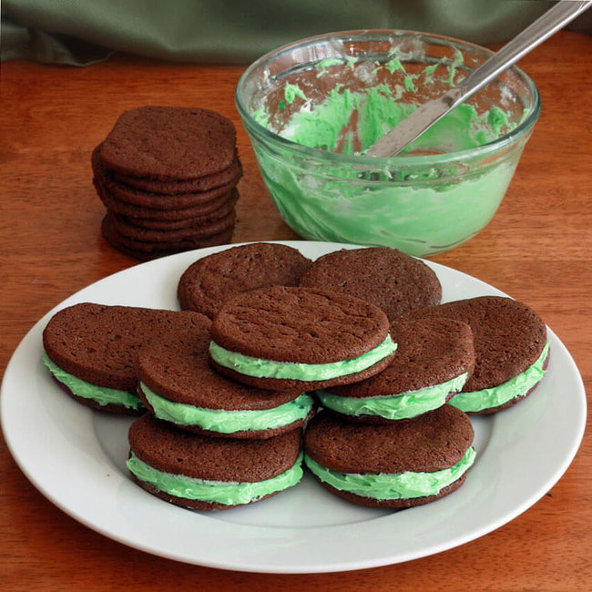 Chocolate Marshmallow Mint Sandwich Cookies