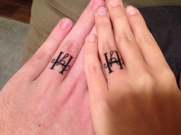 finger tattoos 39 (1)