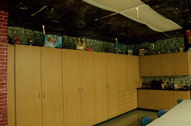 teacher transforms classroom into harry potter theme world 6 (1)