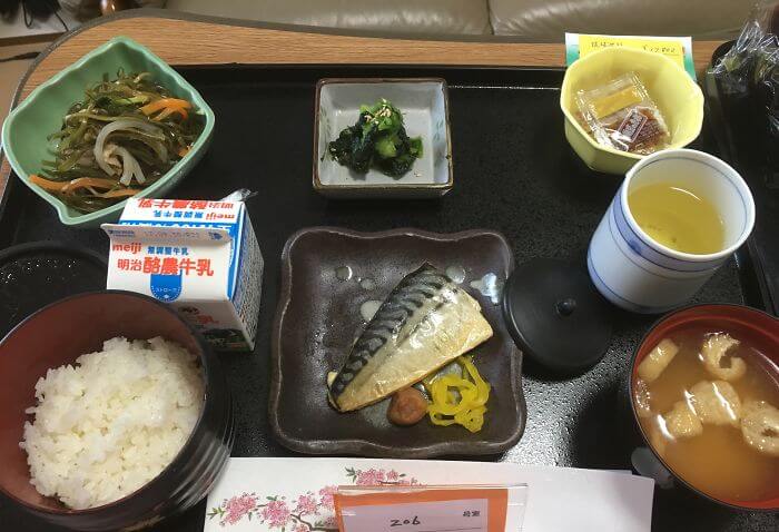 woman giving birth in japan shows amazing hospital food 10 (1)