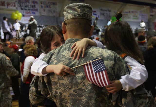 Photos Of Soldiers Returning Home From War 6 (1)