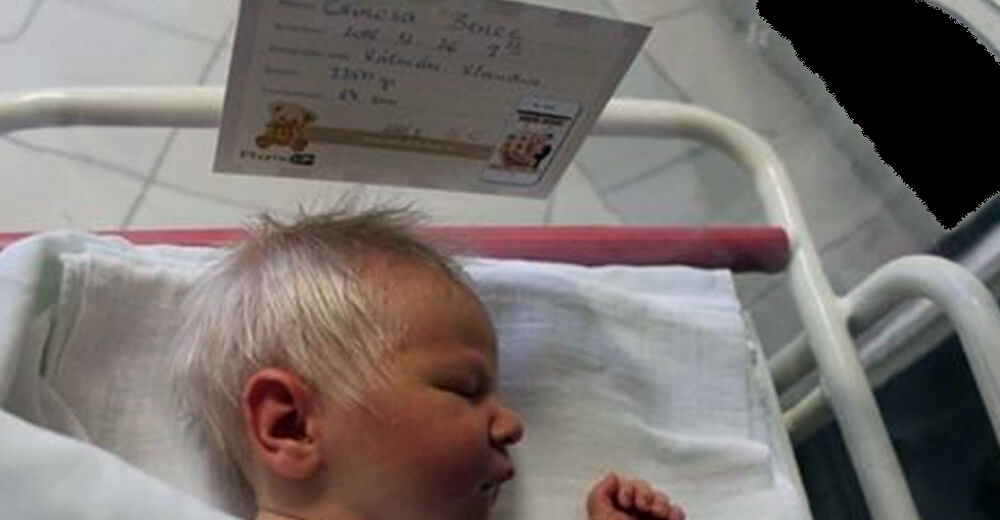 Baby Born With White Hair Is One Of The Rarest And Most Beautiful