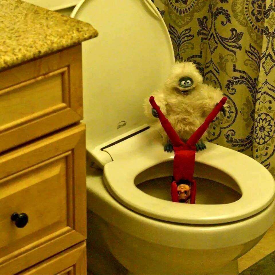 weird elf on the shelf 19 (1)