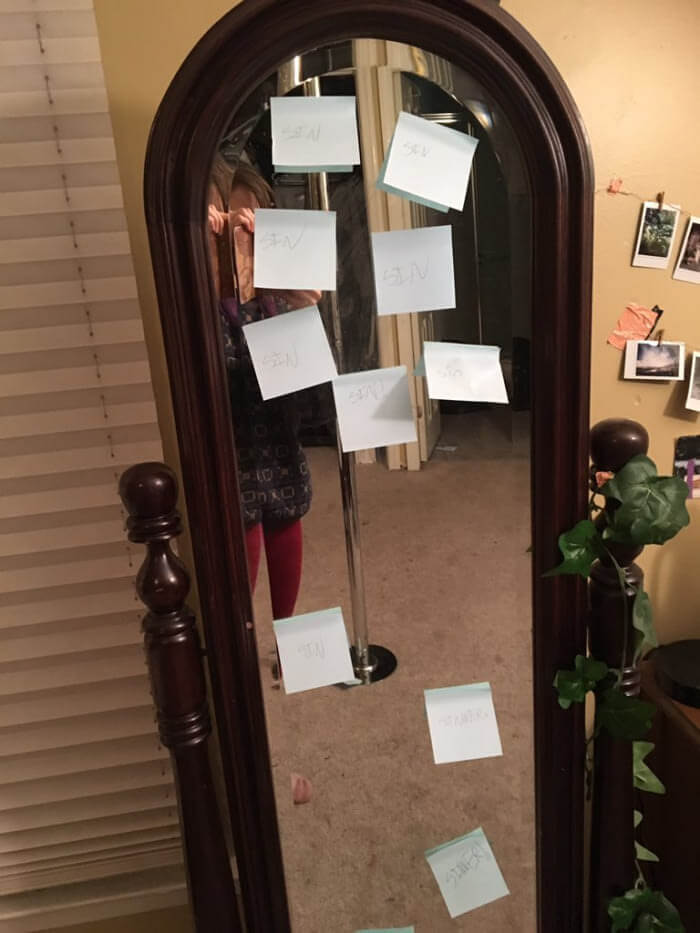 11 Year Old Trolls Older Sister With Furious Notes All