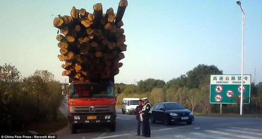 overloaded vehicles 25 (1)