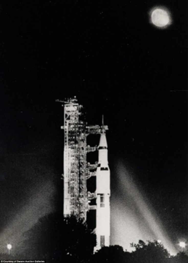 Incredible Archive of 15,000 NASA Images of Gemini, Apollo And Mercury ...