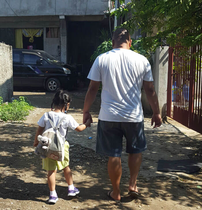 Father And Daughter Holding Hands Over The Years The Touching Pics