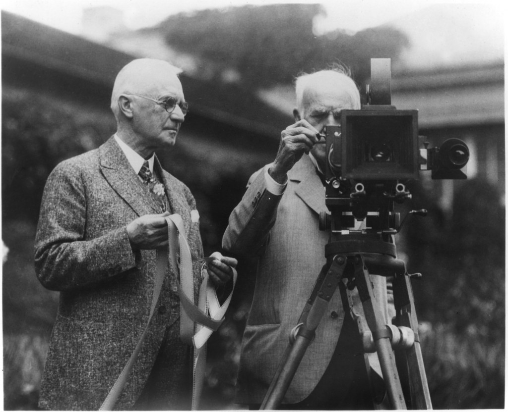 Thomas-Edison-first-motion-picture-camera