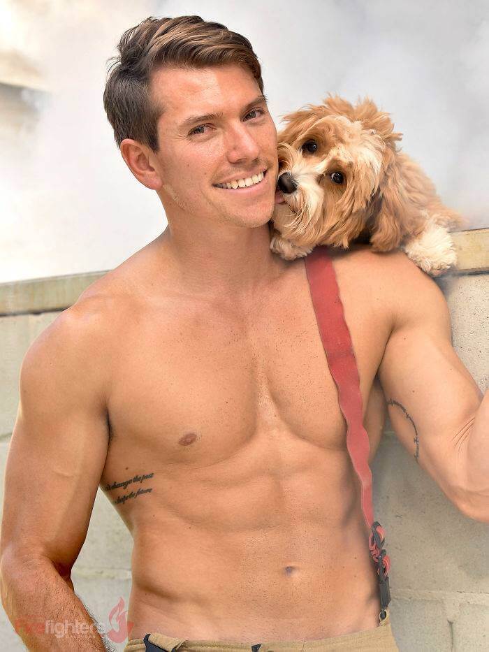 australian-firefighter-pose-with-animals-2019_6