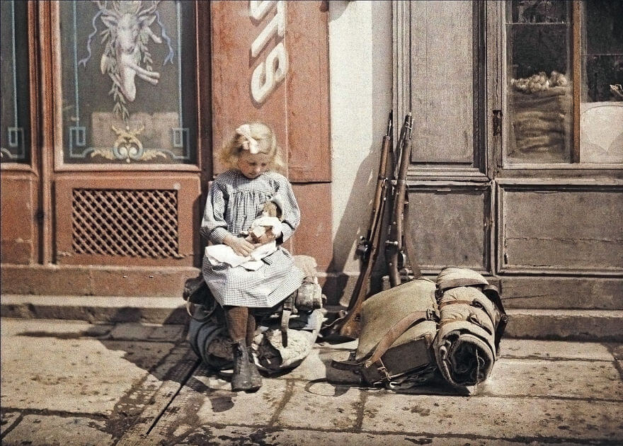 Oldest color photographs in the world