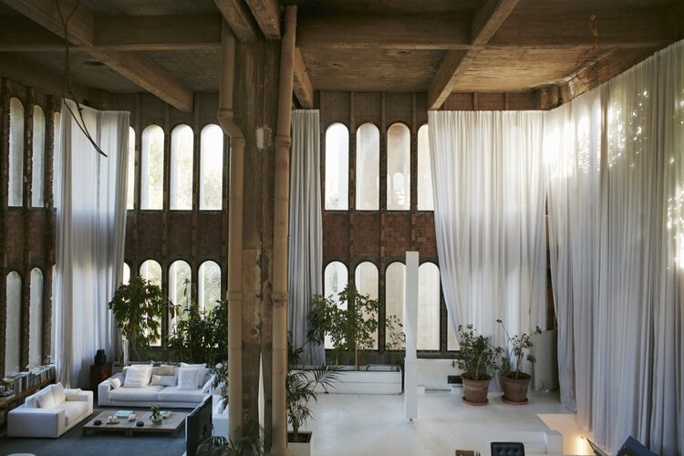 Architect Ricardo Bofill La Fabrica architecture 2