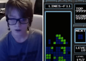 First known person to ever beat Tetris is a 13 year old boy and his score is unbelievable